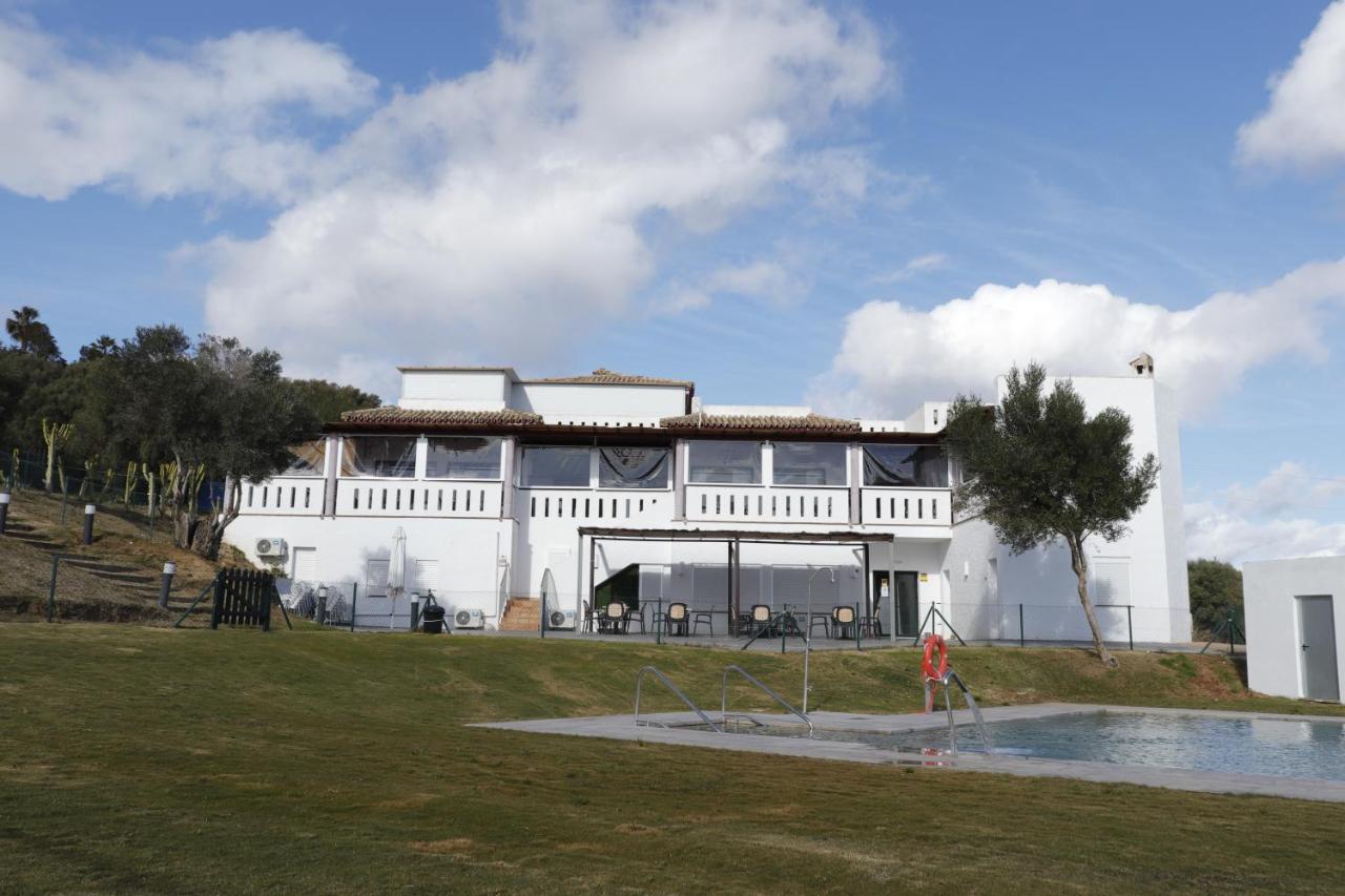 Hostal Restaurante Benalup Golf Exterior photo