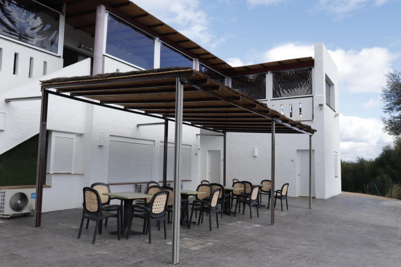 Hostal Restaurante Benalup Golf Exterior photo